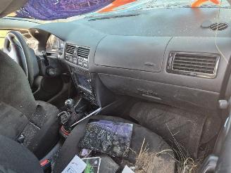 Volkswagen Golf 1.6 (AKL) picture 5