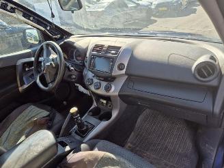 Toyota Rav-4 2.2 D-4D 16V 4x4 picture 13