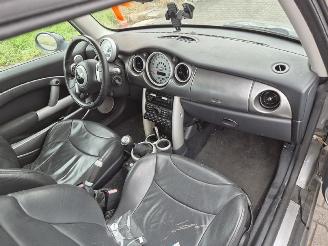 Mini Cooper S 1.6 16V (W11-B16A) picture 5