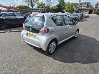 Damaged car Toyota Aygo 1.0 12V 2009/2