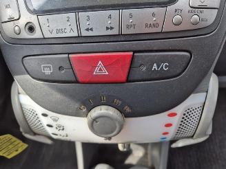 Toyota Aygo 1.0 12V picture 11