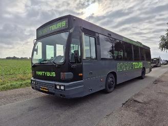 krockskadad bil bus Bova  Den Oudsten B95 Partybus 2000/12