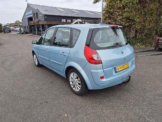 Renault Scenic 1.5 dCi picture 2