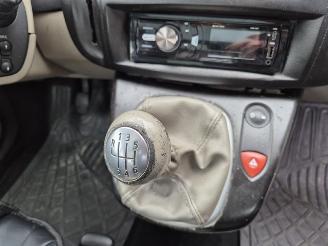 Renault Scenic 1.5 dCi picture 9