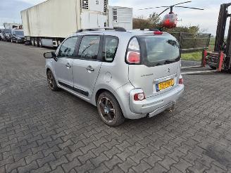 Citroën C3 picasso 1.4 16V picture 2