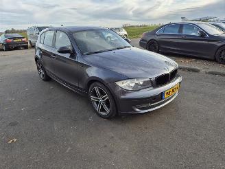 BMW 1-serie 116i picture 4