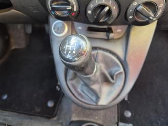 Mazda 2 1..3 16v picture 10