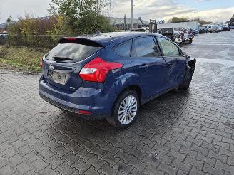 rozbiórka samochody osobowe Ford Focus 1.0 Ti 2013/10