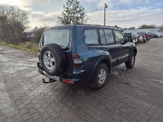 Démontage voiture Mitsubishi Pajero 3.5 gdi 2001/1
