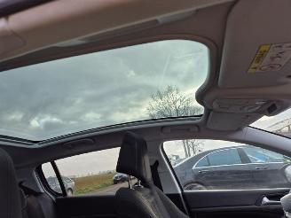 Peugeot 308 1.2 12v picture 12