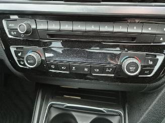 BMW 3-serie GT 330e picture 10