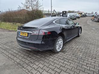 Auto da rottamare Tesla Model S 85 2014/6