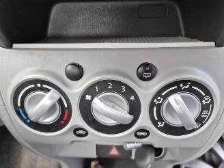 Suzuki Alto 1.0 picture 6