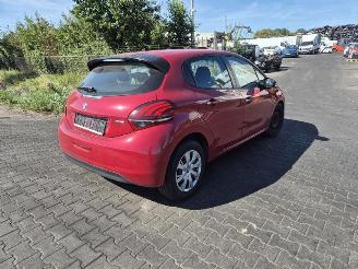 disassembly passenger cars Peugeot 208 1.2 Vti 2017/7