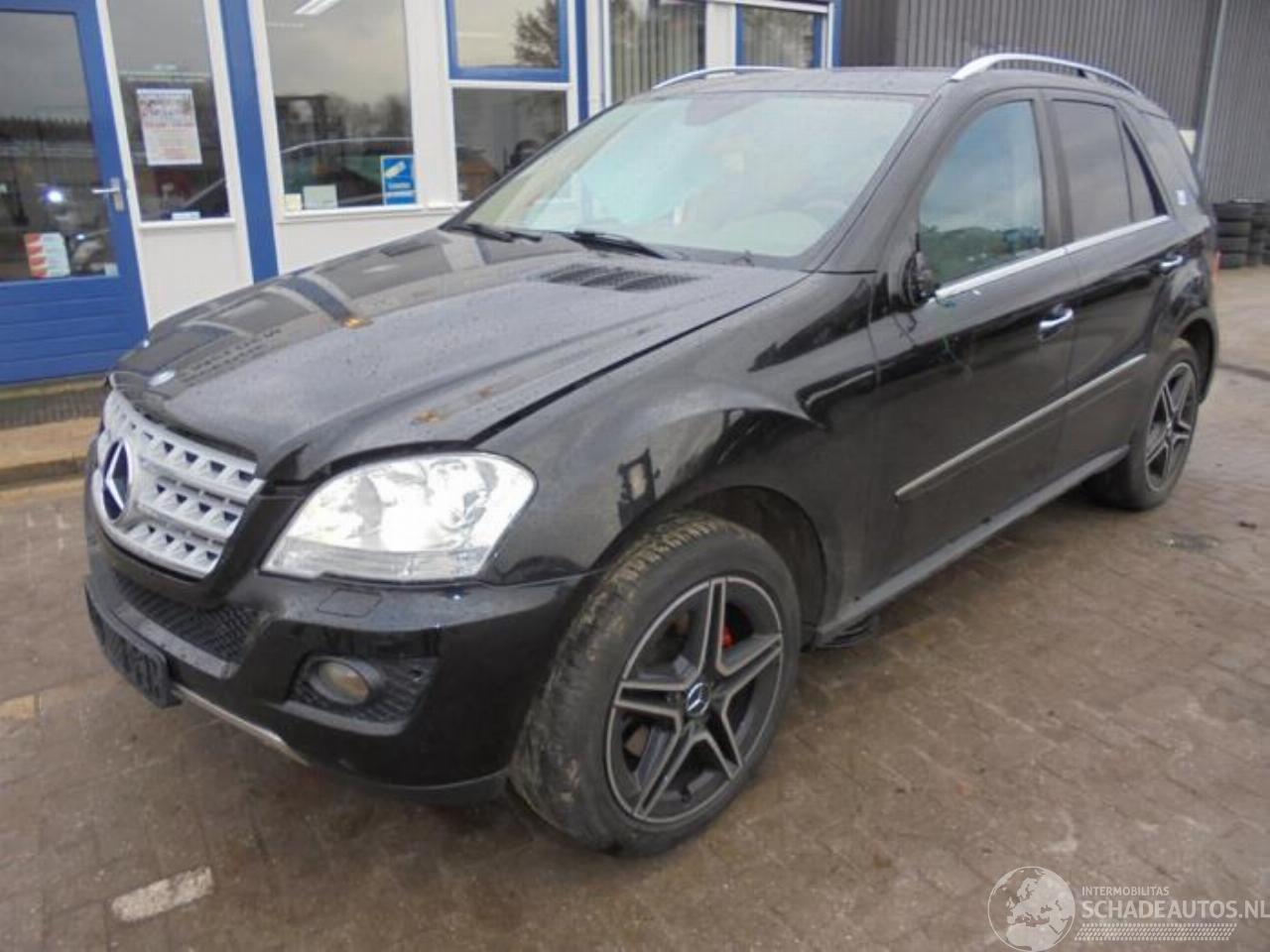 Mercedes ML ML II (164/4JG), SUV, 2005 / 2011 3.0 ML-320 CDI 4-Matic V6 24V