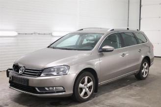 Vrakbiler auto Volkswagen Passat Passat Alltrack (365), Combi, 2012 / 2014 1.8 TSI 16V 2012/6
