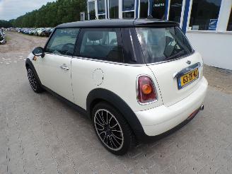 Mini Cooper 1.6 Pepper picture 3