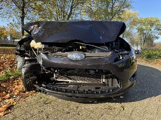 Ford Fiesta  picture 14