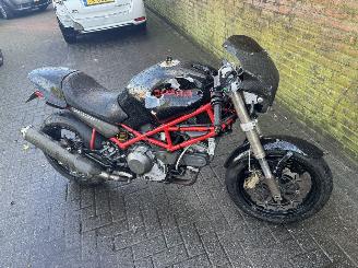 skadebil motor Ducati Monster 900  1997/1