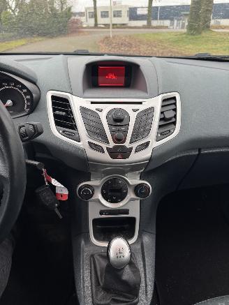 Ford Fiesta  picture 15