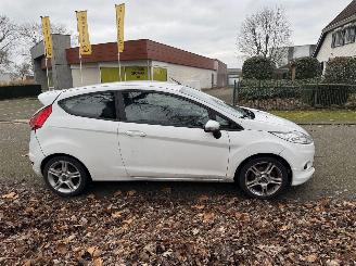 Ford Fiesta  picture 6