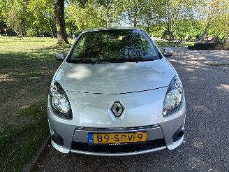 Renault Twingo 50 kW (68 PK) en een cilinderinhoud van 998 cc. picture 8