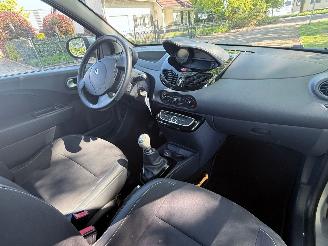 Renault Twingo 50 kW (68 PK) en een cilinderinhoud van 998 cc. picture 13