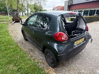 Toyota Aygo 50 kW (68 PK)  998 cc. picture 5