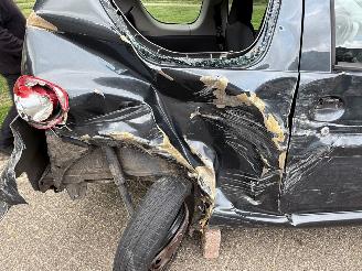 Toyota Aygo 50 kW (68 PK)  998 cc. picture 3