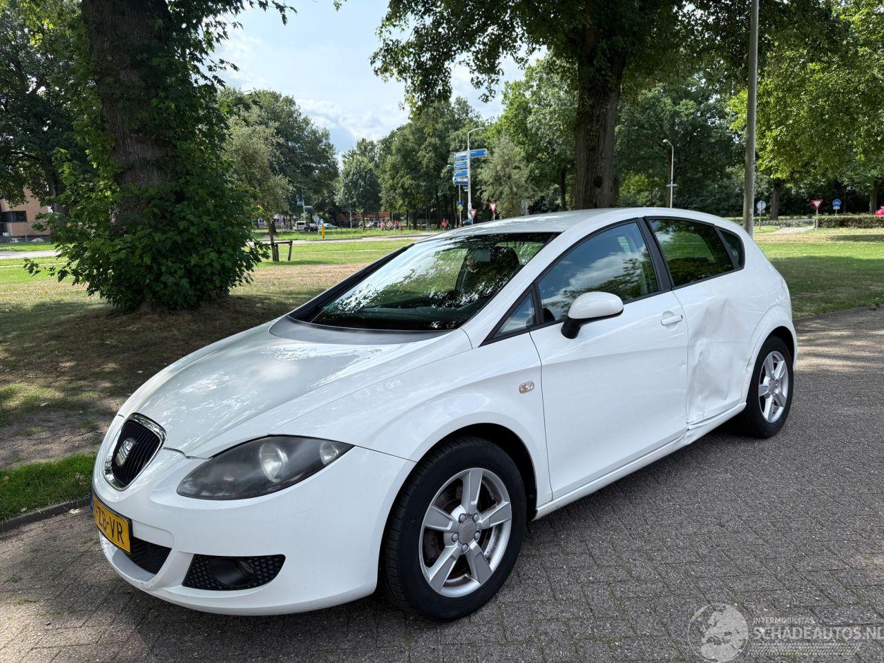 Seat Leon 75 kW (102 PK)  1595 cc.