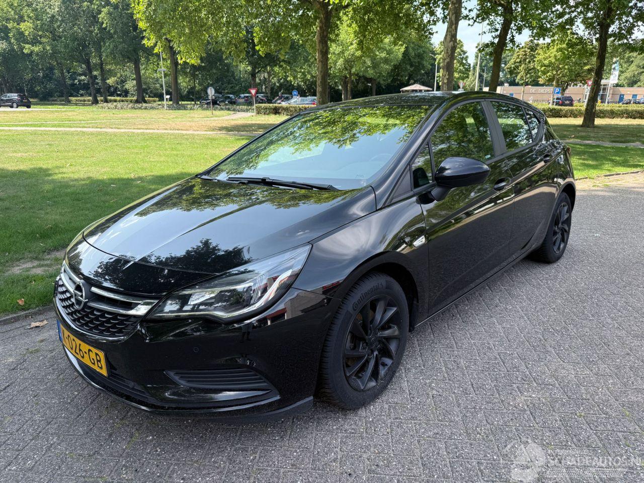 Opel Astra 81 kW (110 PK)  1598 cc.