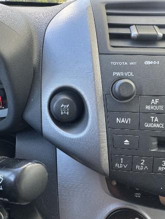 Toyota Rav-4  picture 17