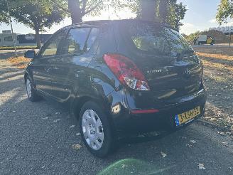 Hyundai I-20  picture 3