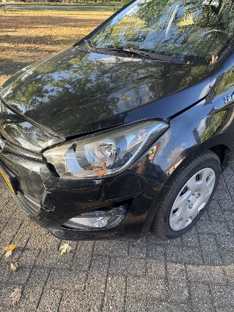 Hyundai I-20  picture 13