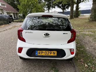 Kia Picanto  picture 4
