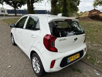 Kia Picanto  picture 3
