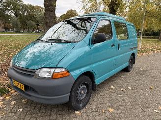  Toyota Hi-Ace  1998/1