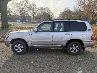 Toyota Landcruiser-100  picture 9