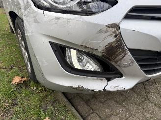 Hyundai I-30  picture 14