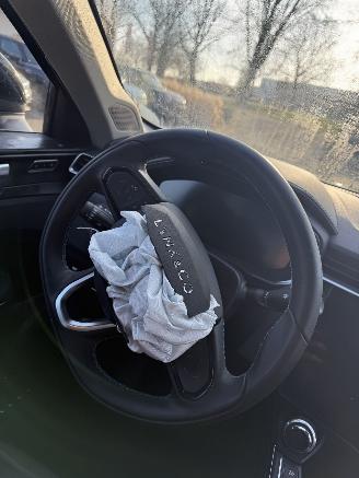 Lynk & Co 01  picture 19