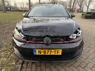 Volkswagen Golf  picture 8