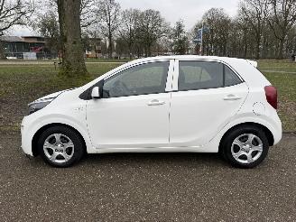 Kia Picanto  picture 2