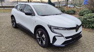 krockskadad bil auto Renault Mégane E-Tech EV40 Equilibre 2022/11