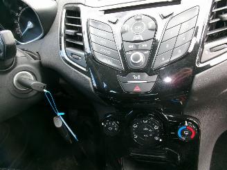 Ford Fiesta 1.0 Titanium 5 Drs picture 24