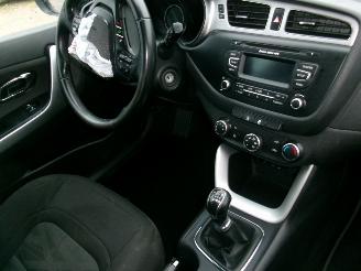 Kia Ceed 1.6 CRDI Break Comfort picture 19