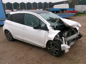 Toyota Yaris 1.3 Design 5 Drs picture 3