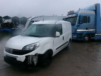 krockskadad bil bedrijf Fiat Doblo 1.6 D-Multijet SX 2018/5
