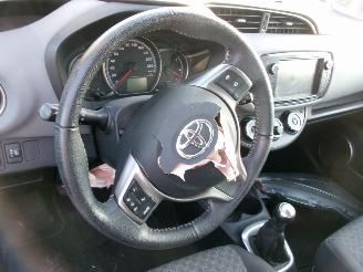 Toyota Yaris 1.0 Comfort 5 Drs picture 27