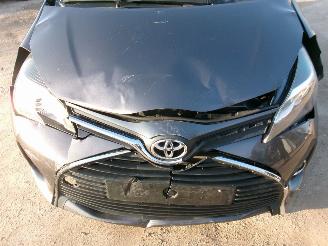 Toyota Yaris 1.0 Comfort 5 Drs picture 8