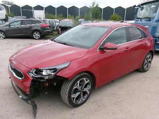 Kia Ceed 1.0  Turbo-GDI -Lounge 5 DRS HB - LOUNGE picture 2